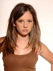 Photos de Mackenzie Rosman - Photoshoot John Sciulli - 38